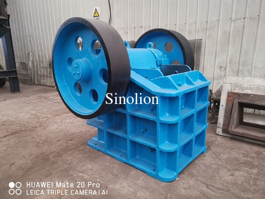 PE 400*600 planta de trituración de mandíbulas de oro para la clasificación de materiales con voltaje 220V/380V/415V