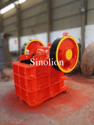 China henan máquina trituradora de mandíbula equipo profesional de minería para el oro